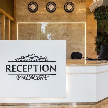 Capital O 47403 Hotel Manjeet Bhopal Zewnętrze zdjęcie